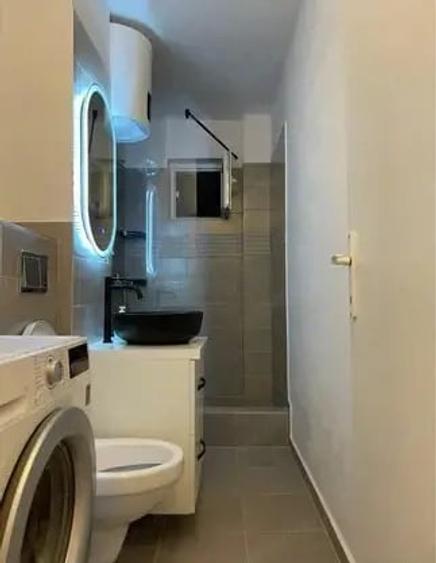 Apartament Deosebit 2 Camere Decomandat Centrala Proprie Zona Sagului Turist - 1