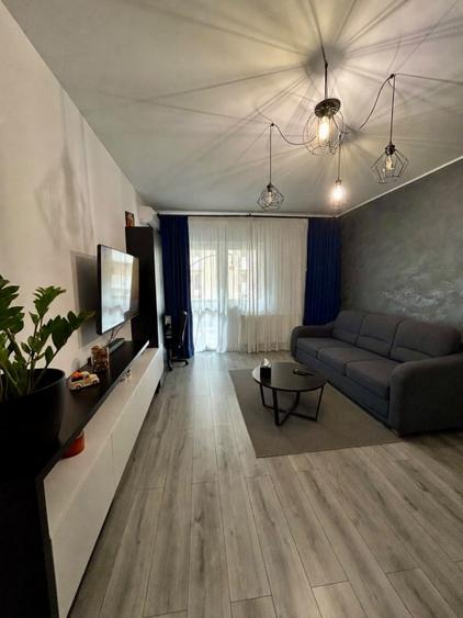Apartament cu 2 camere decomandat în Berceni