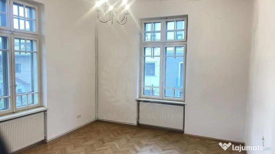 Apartament cu 4 camere decomandat în Ultracentral