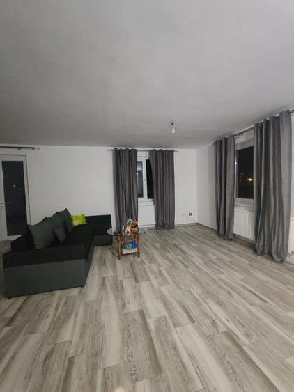 Duplex cu 3 camere cu Canalizare în Ulmi