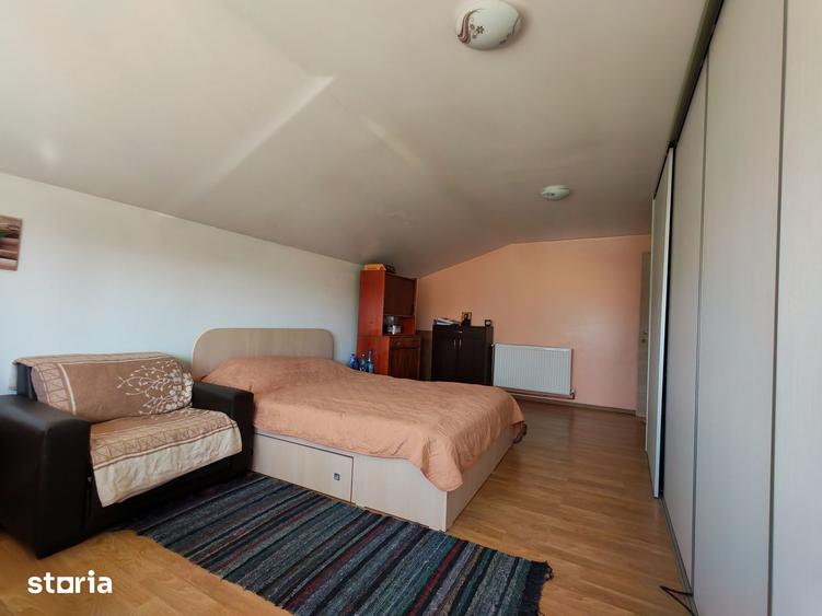 Casă cu 5 camere cu Teren 650 Mp în Topraisar