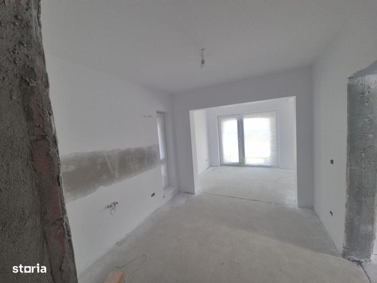 Casă cu 4 camere în Valea Lupului