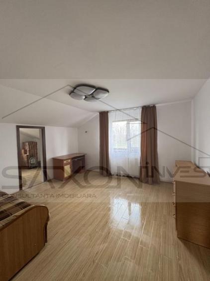 Casă individuală cu 5 camere cu Teren 4040 Mp în Drăgoești