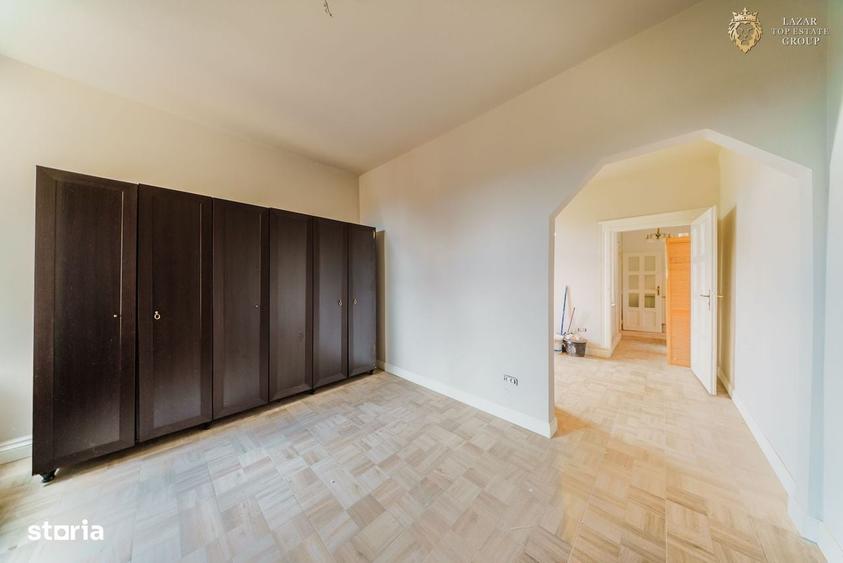 Apartament cu 4 camere decomandat în Ultracentral