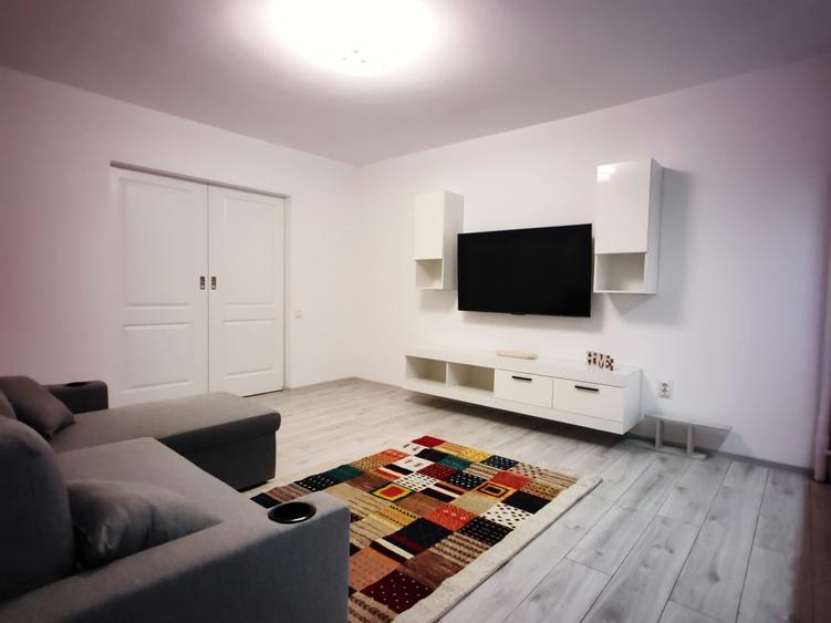 Apartament cu 2 camere decomandat în Drumul Taberei