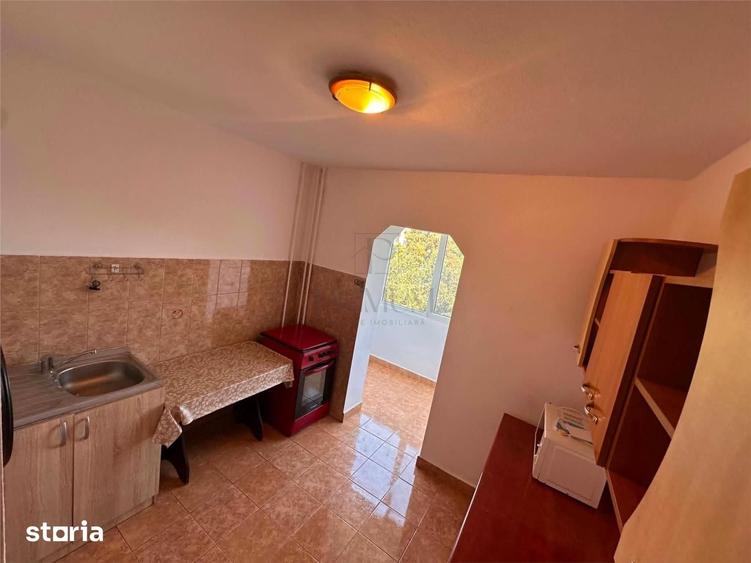 Apartament cu 2 camere decomandat în Lipovei