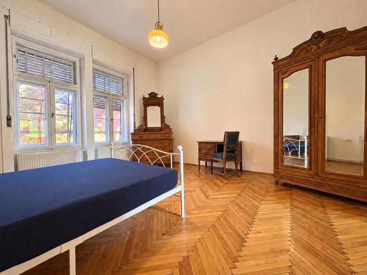 Apartament cu 2 camere semidecomandat în Sinaia