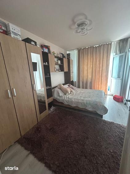 Apartament cu 3 camere în Ciurea