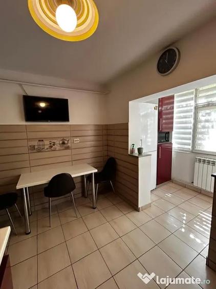 Apartament cu 3 camere decomandat în Canta