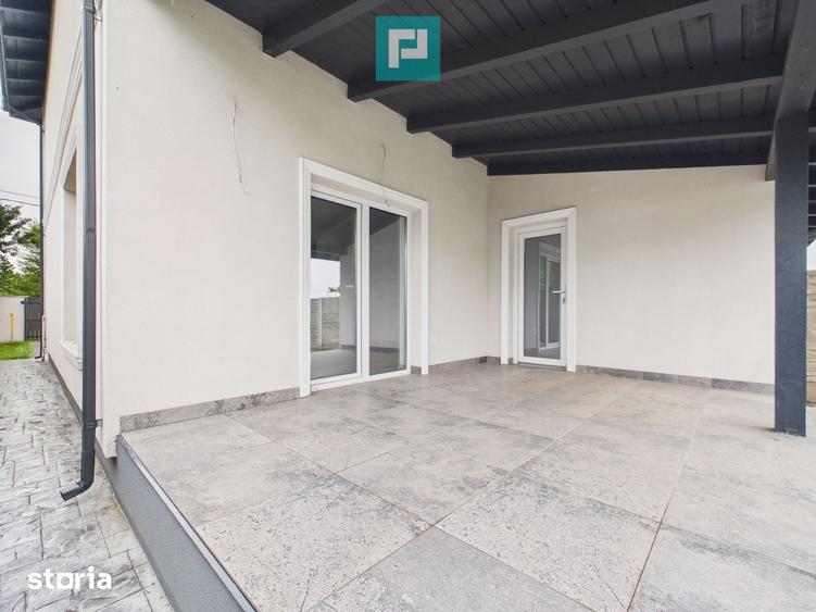 Casă cu 4 camere cu Teren 300 Mp în Utvin