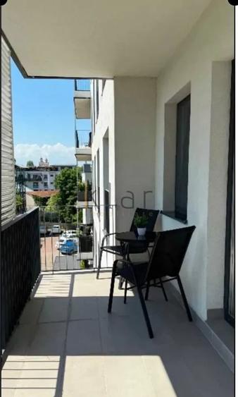 Apartament cu 2 camere semidecomandat, mobilat în Mărăști