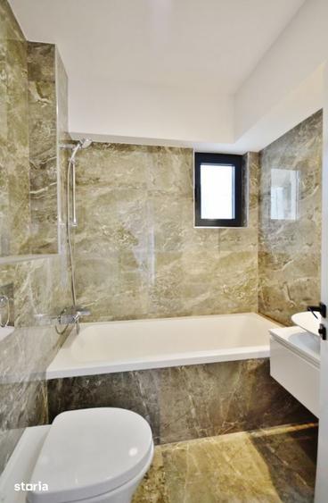 Apartament cu 3 camere semidecomandat în Gara de Nord