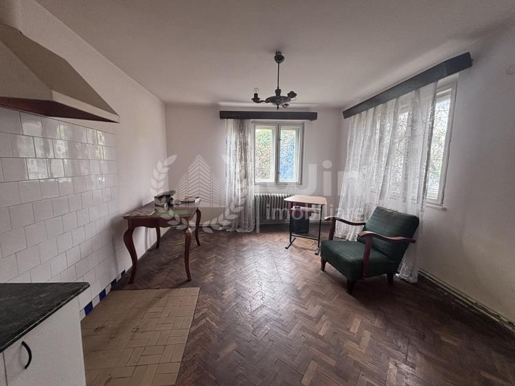 Casă individuală cu 3 camere cu Canalizare în Gruia