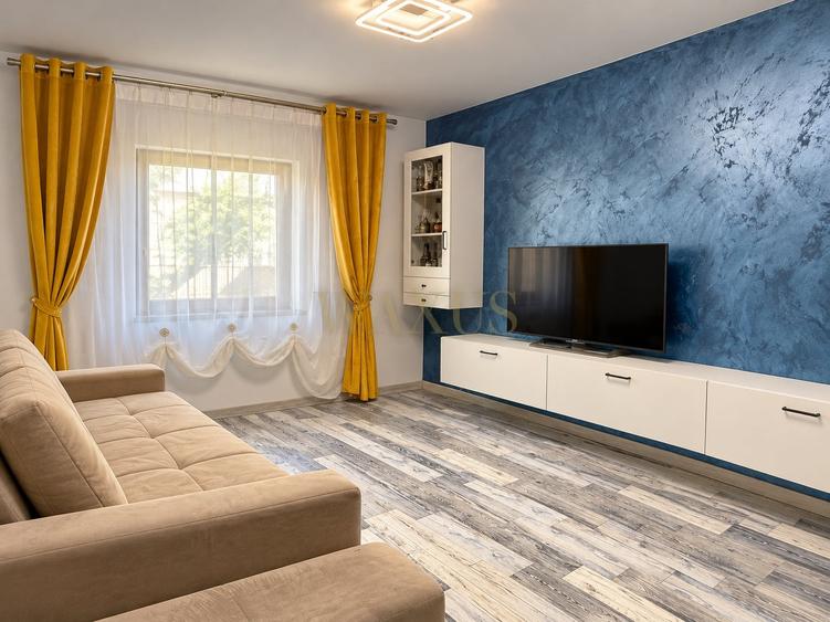 Duplex cu 5 camere cu Canalizare în Dezmir