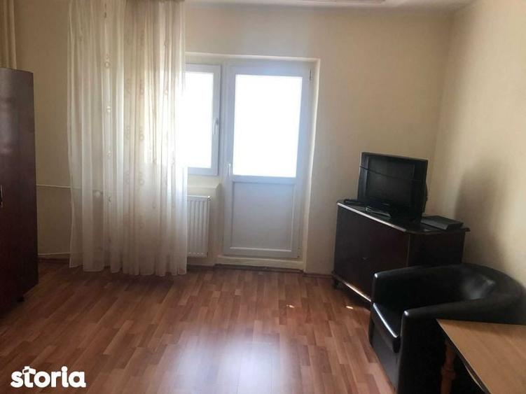 Garsonieră decomandată în Rahova