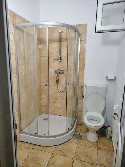 Casă cu 3 camere cu Teren 550 Mp în Central