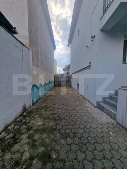 Apartament cu 3 camere decomandat în Centrul Civic