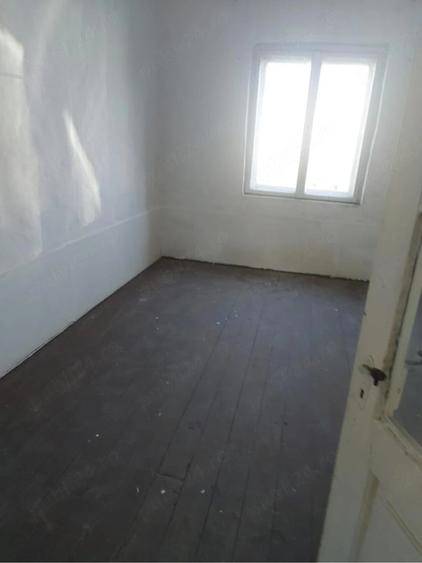 Casă cu 3 camere cu Teren 500 Mp în 6 Vânători
