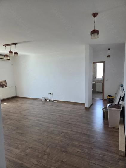 Apartament cu 2 camere semidecomandat în Șagului