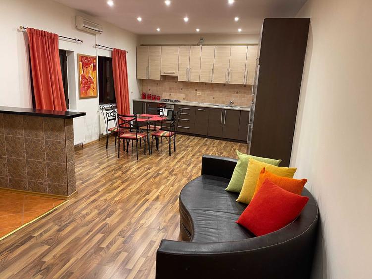 Casă cu 3 camere cu Teren 500 Mp în Central