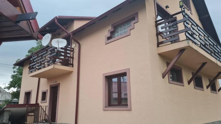 Casă cu 4 camere în Crăcăoani