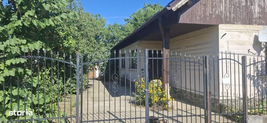 Casă cu 3 camere în Central