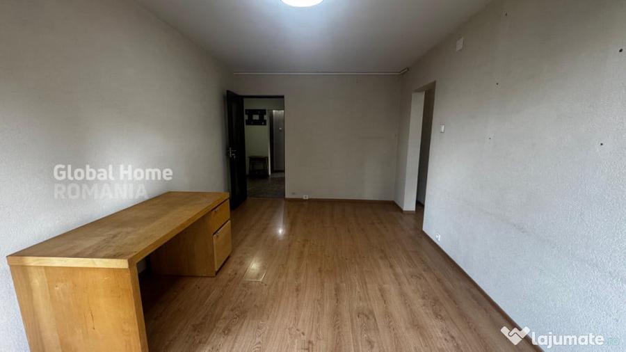 Apartament cu 4 camere semidecomandat în Pantelimon