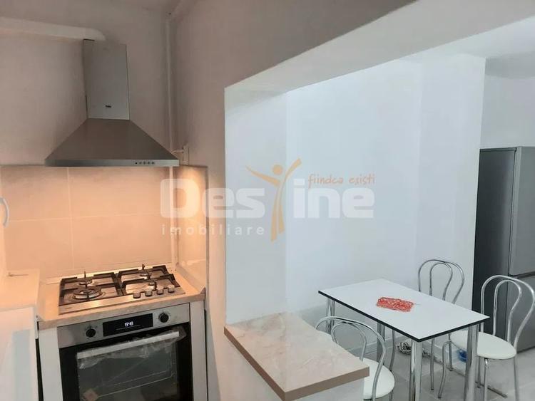 Apartament cu 2 camere decomandat în P-ța Mihai Viteazu