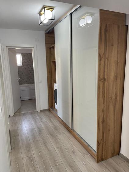 Apartament cu 2 camere decomandat în 1 Mai