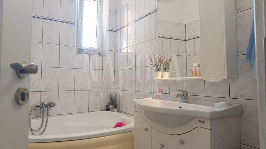Casă individuală cu 7 camere cu Canalizare în Someșeni