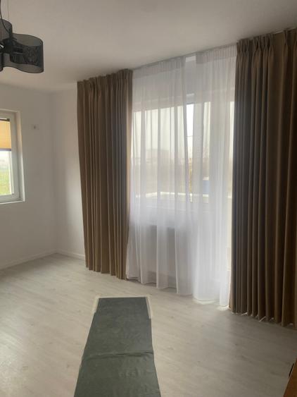 Apartament cu 3 camere decomandat în Chiajna