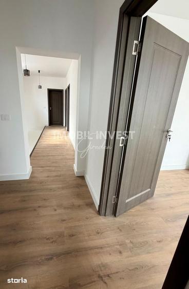 Casă cu 5 camere cu Teren 400 Mp în Central