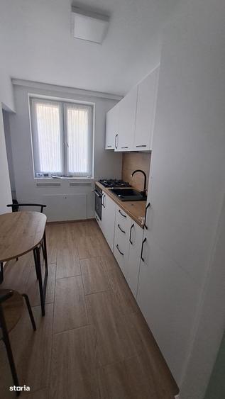 Inchiriez apartament 2 camere Moroasa - 11