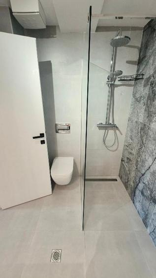 Apartament cu 3 camere semidecomandat, mobilat în Floreasca