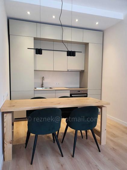 Apartament cu 2 camere nedecomandat, mobilat în 1 Mai