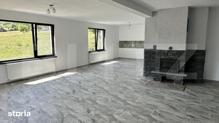 Casă cu 5 camere cu Teren 3200 Mp în Șoimuș