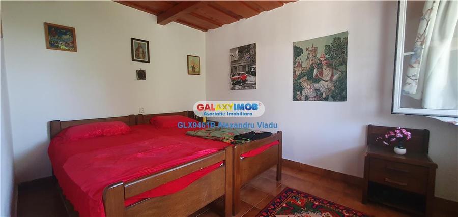 Casă cu 5 camere cu Teren 2400 Mp în Sărulești