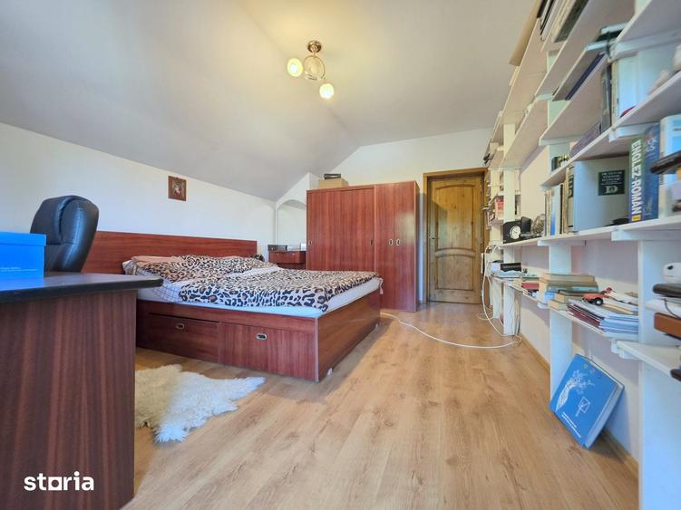 Casă cu 6 camere cu Teren 1250 Mp în Chiajna