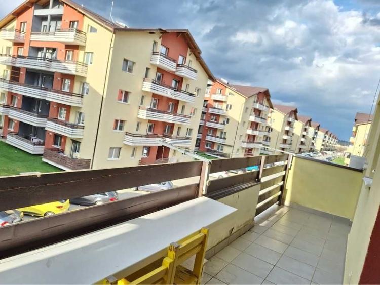 Apartament cu 2 camere decomandat în Sânpetru
