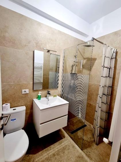 Casă individuală cu 4 camere cu Garaj în Tunari