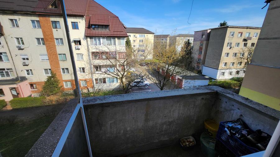 Apartament cu 2 camere semidecomandat în Exterior Vest
