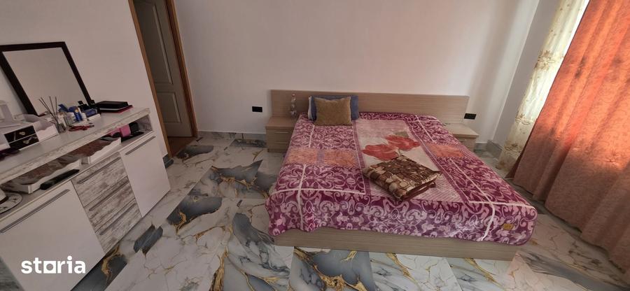 Casă cu 3 camere cu Teren 141 Mp în Central
