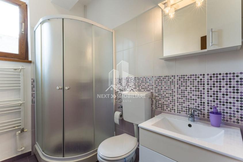 Casă individuală cu 4 camere cu Canalizare în Trocadero