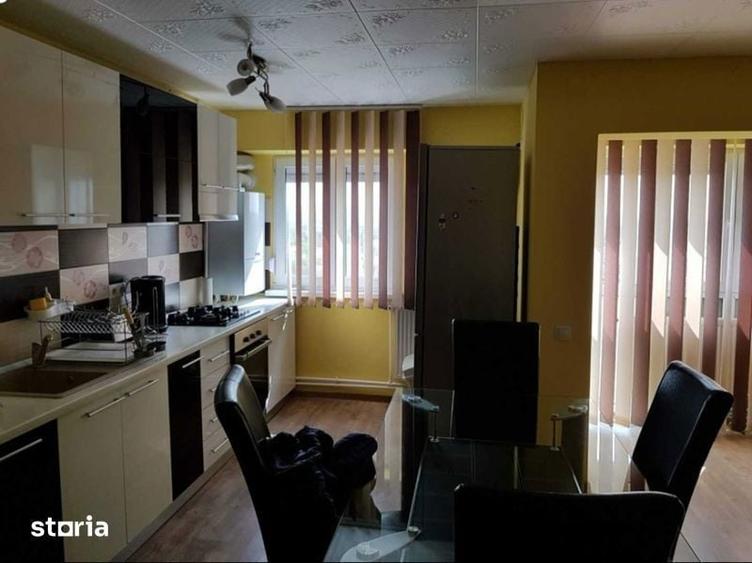 Apartament cu 2 camere decomandat în Ultracentral