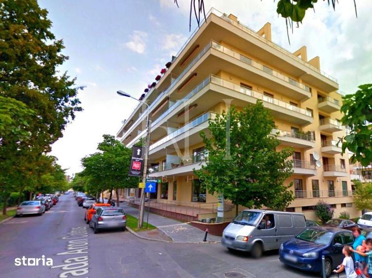 Apartament cu 4 camere în Herăstrău