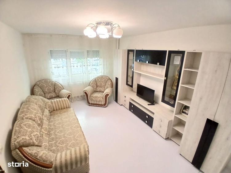 Apartament cu 3 camere decomandat în Rahova