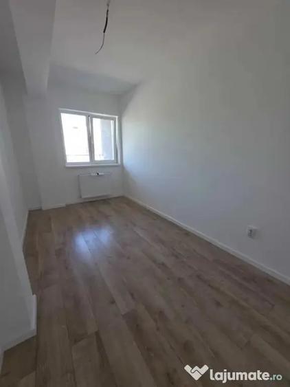 Apartament cu 2 camere semidecomandat în Florești