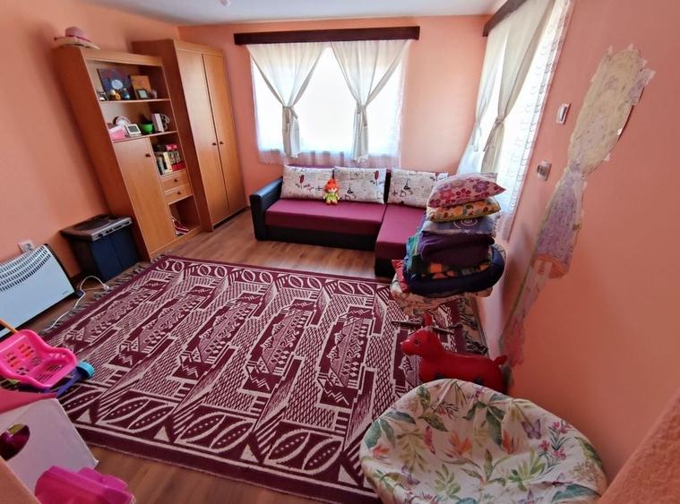 Casă cu 2 camere în Călușeri