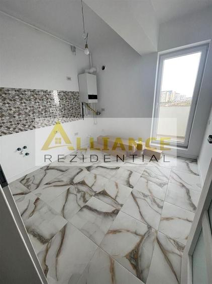 Garsonieră decomandată în Est