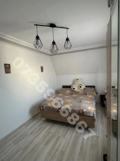 Apartament cu 3 camere semidecomandat în Girocului